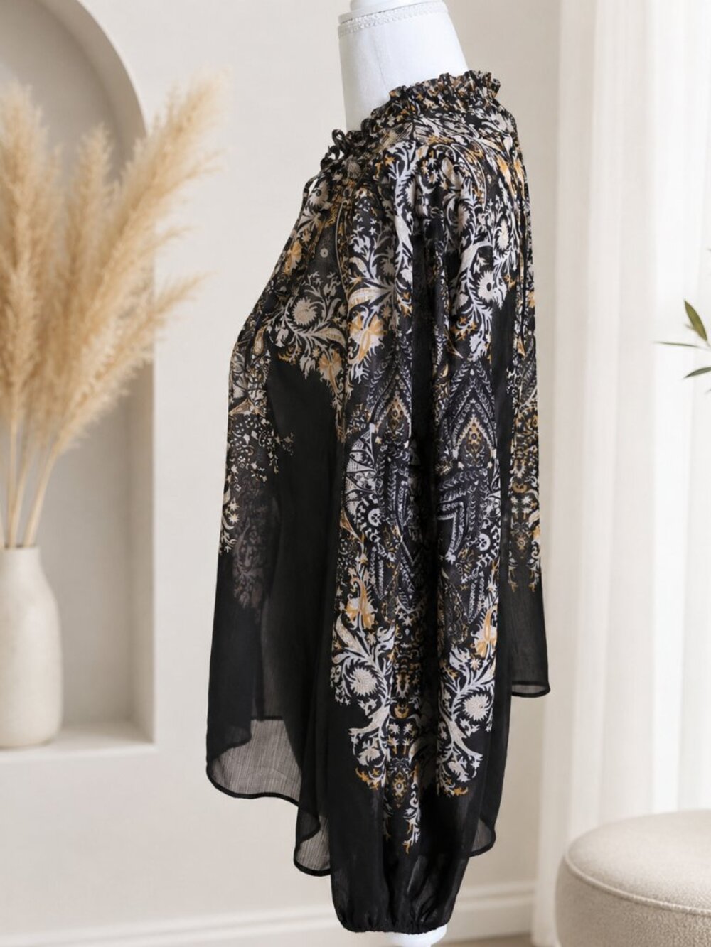 Rachel Zoe Sheer Printed Blouse – Size M NWOT - Picture 4 of 7